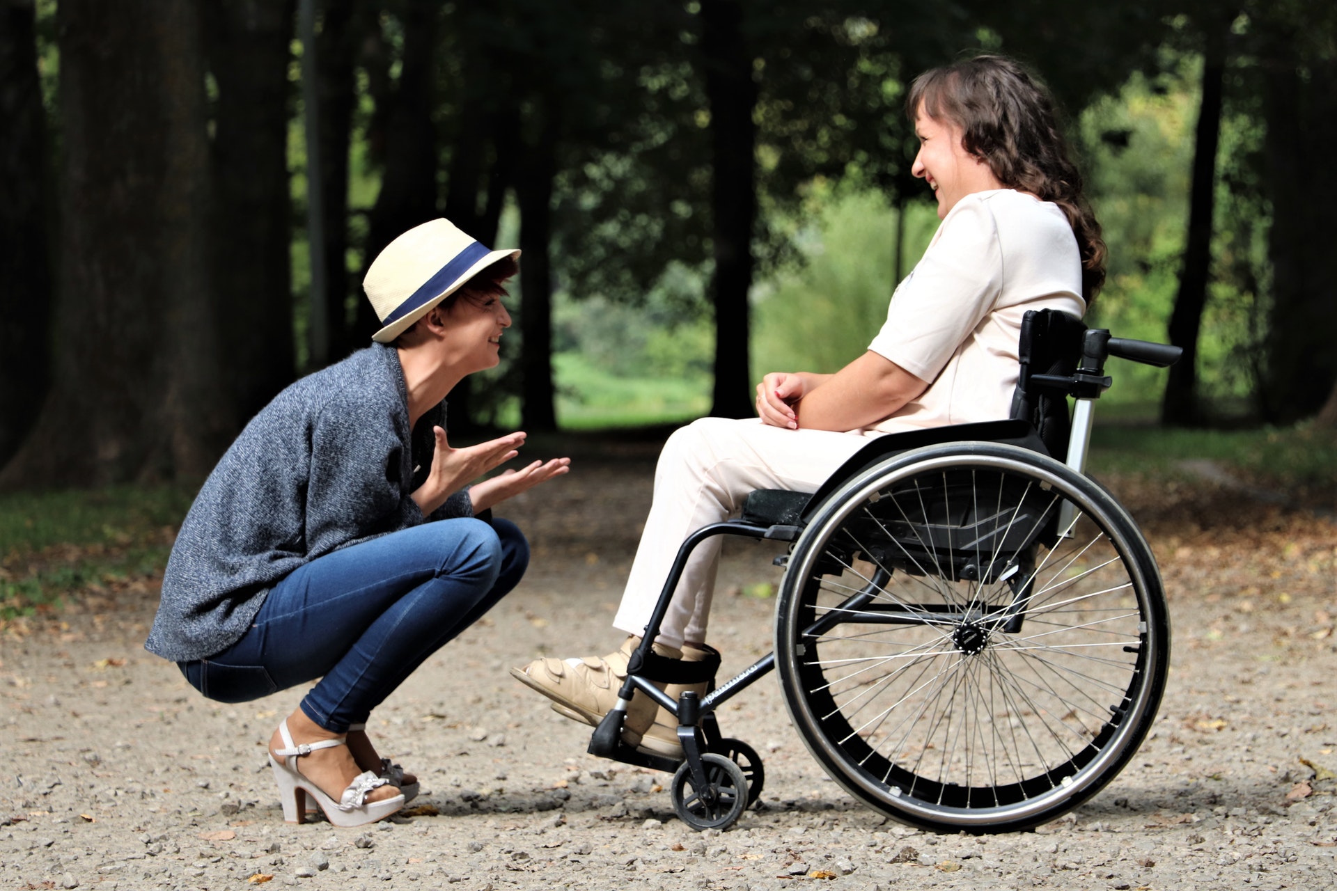 Kilka kroków do zakupu wózka inwalidzkiego z dofinansowaniem NFZ